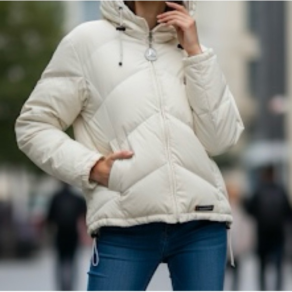 Women’s White Down Puffer Jacket L Warm Winter Hooded Zip Cozy Snow Ski Coat
